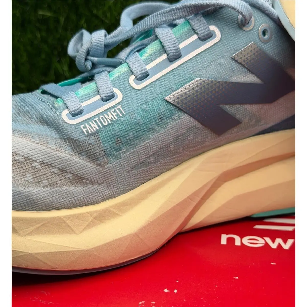 New Balance shoes - New Balance FuelCell Rebel v4 - Blue 3