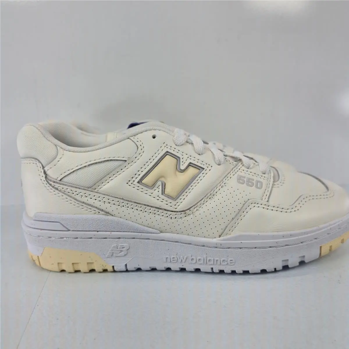 New Balance shoes - New Balance 550 - White 1