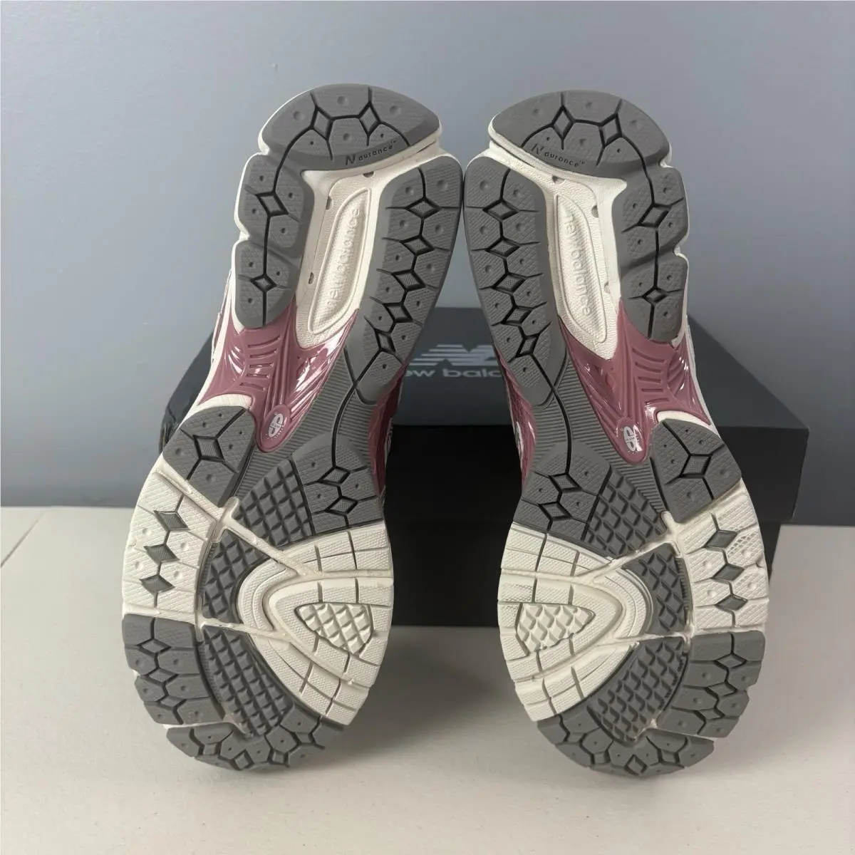 New Balance shoes - New Balance 860 - ML860CC2 - Pink 5