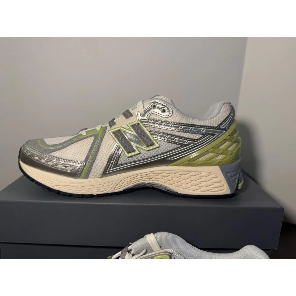 New Balance shoes - Grey, Green 6