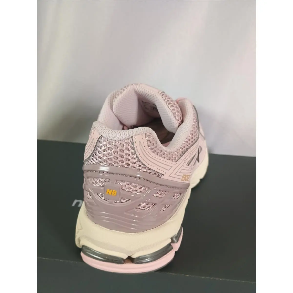 New Balance shoes - New Balance 1906r - Pink 4