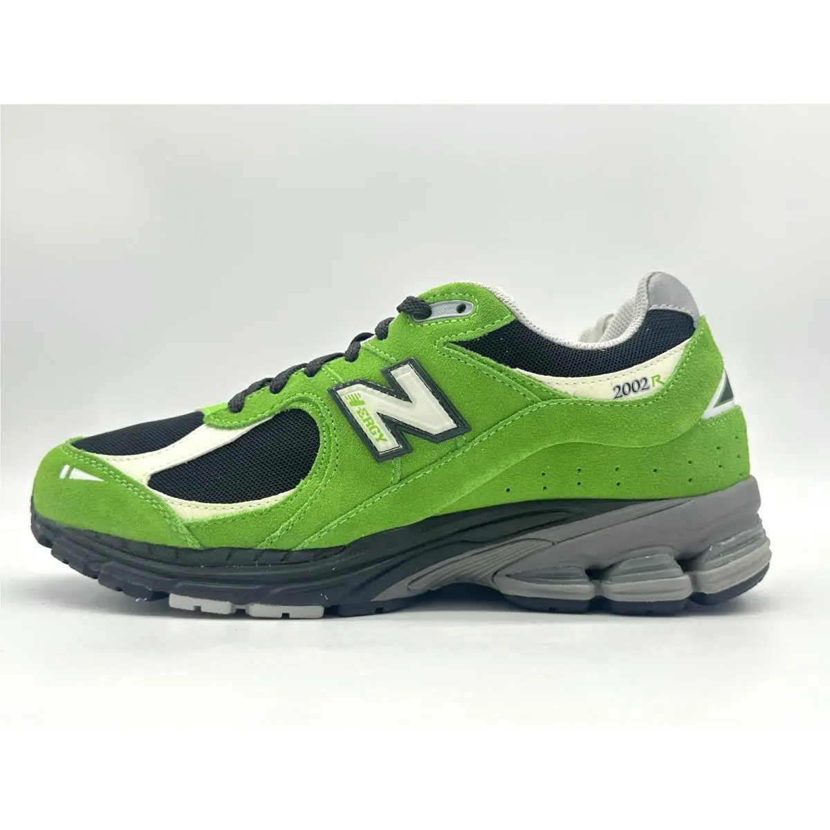 New Balance shoes - New Balance 2002R - M2002RGZ - Green (UPC: 195907281598) 1