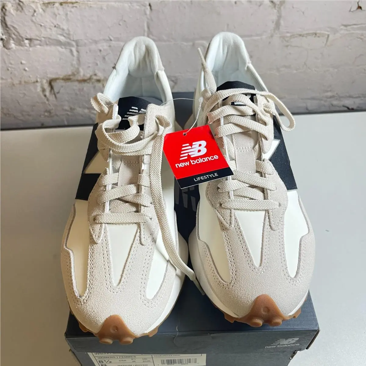 New Balance 327 Lifestyle Women`s Shoe - Size 8 1/2 - New
