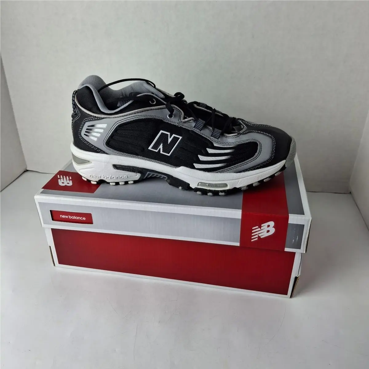 New Balance Men`s 894 MX894BK2 Size 8.5 2E Wide Black White Training Shoes New