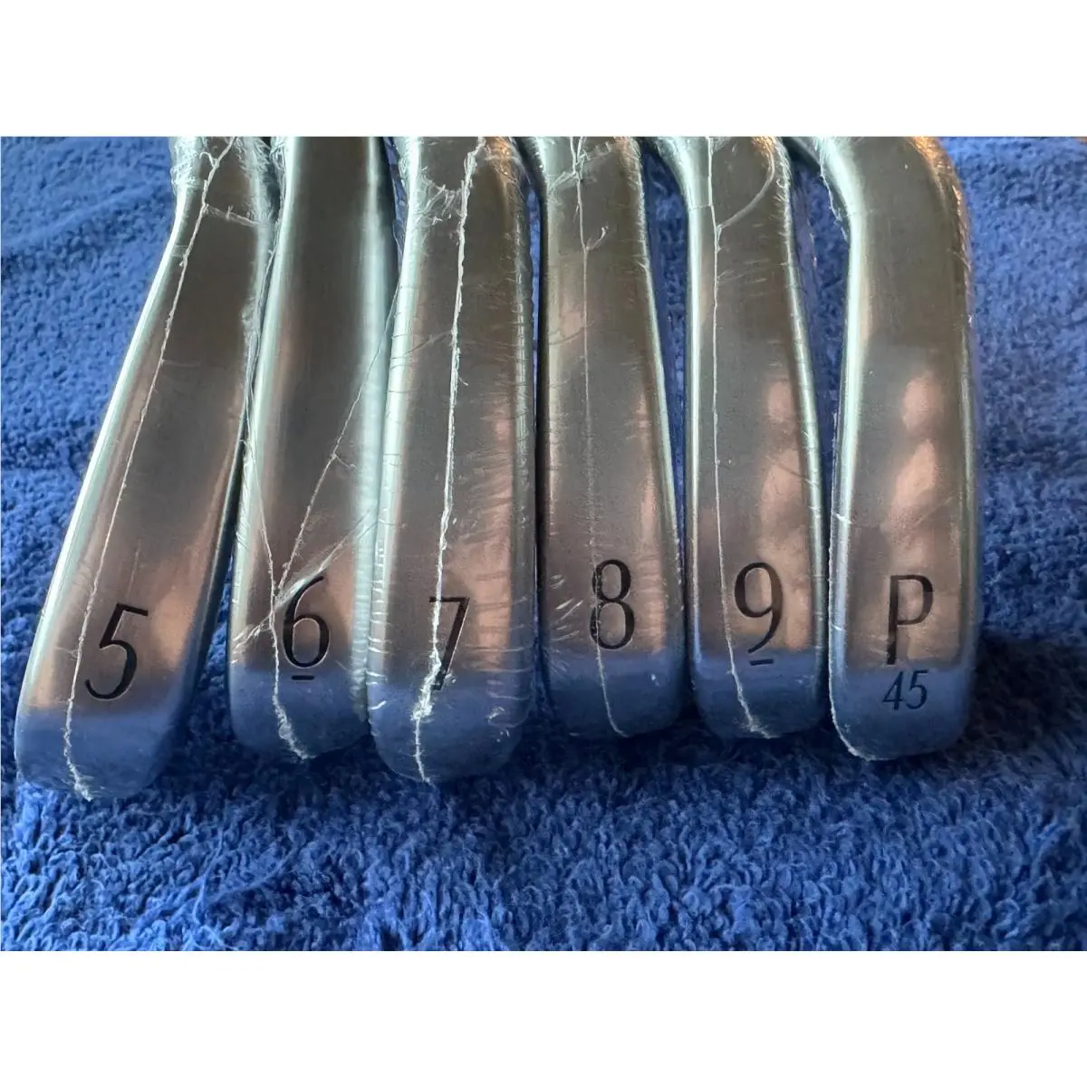 Titleist  - Gold 5