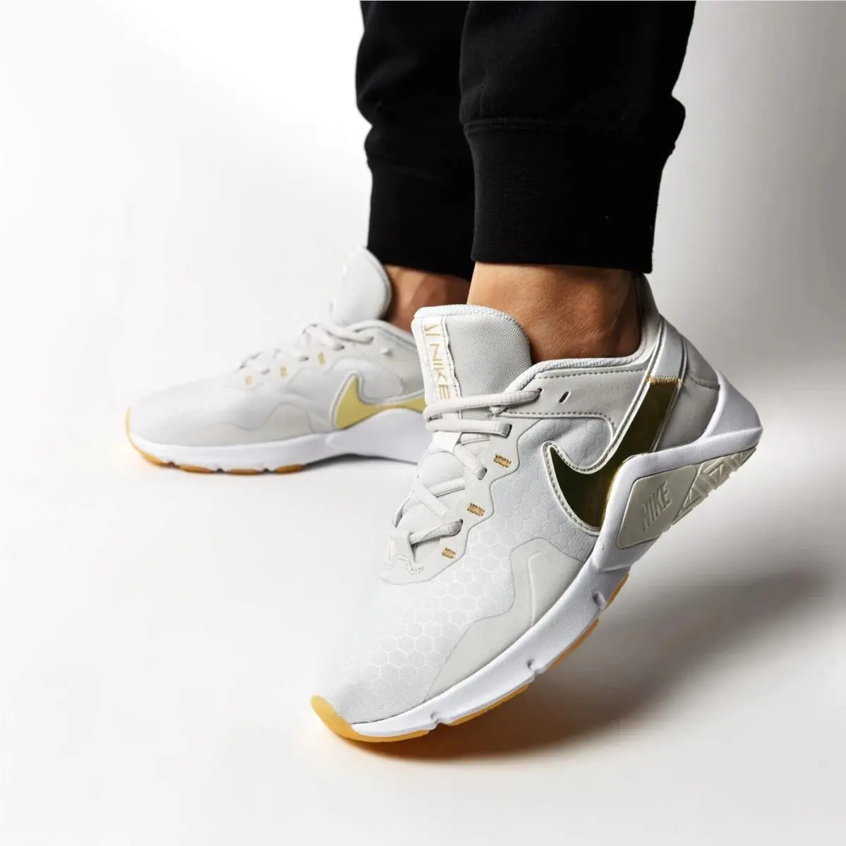 Nike shoes - Nike Legend Essential - Legend Essential - CQ9545-010 - Bone/Gold 6