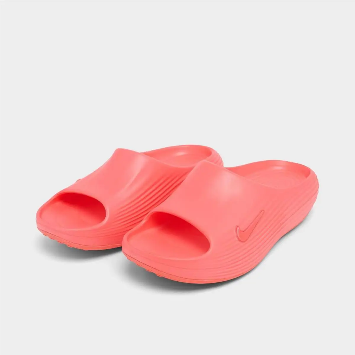 Nike shoes - HV4484 801 - Hot Lava 5