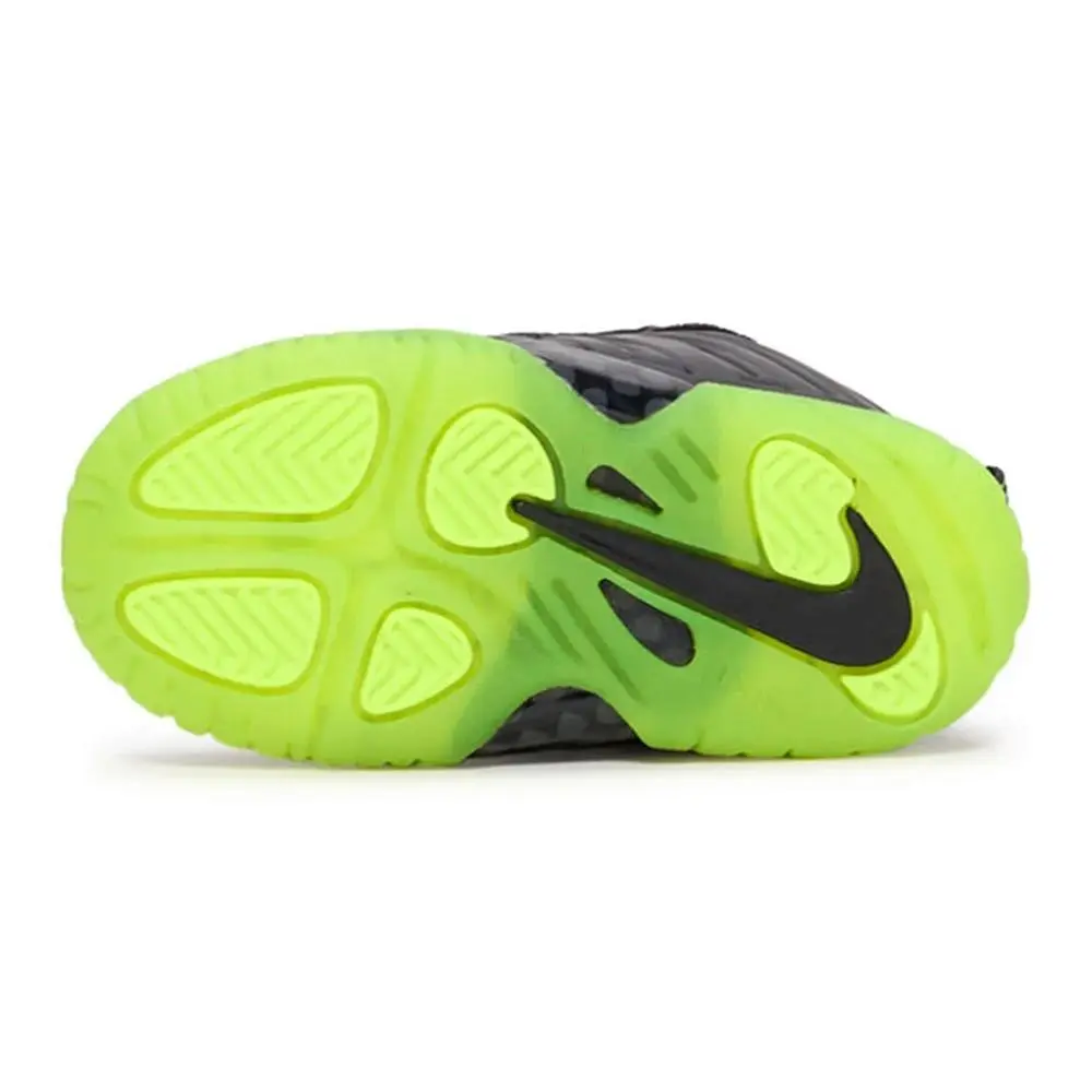 Nike shoes - HF0975 001 - HF0975 001 - Black/Volt 4