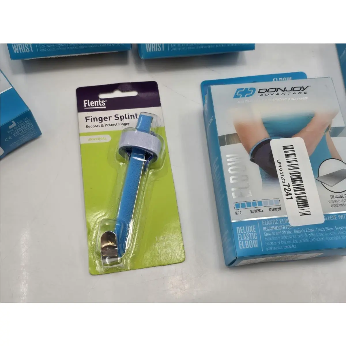 DonJoy  - Advantage - Advantage (UPC: 190446209881) 8