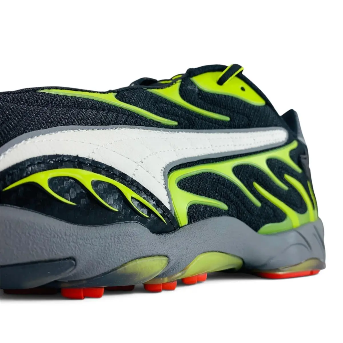 Puma shoes - PUMA Inhale - Inhale - 402459-01 - Black 20