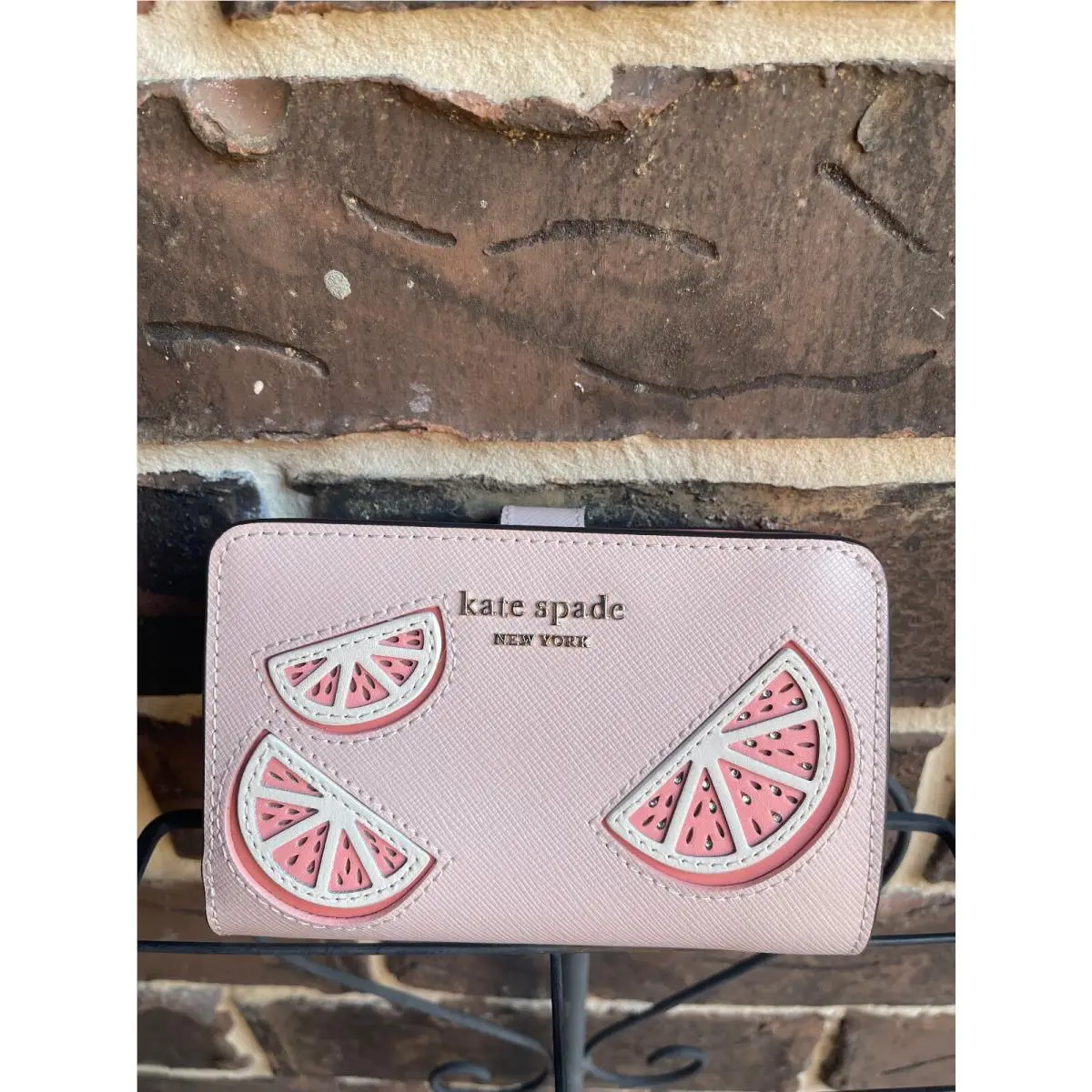 NWT$198 Kate Spade Grapefruit Embellished Med Compact Bifold Wallet Pale Dogwood