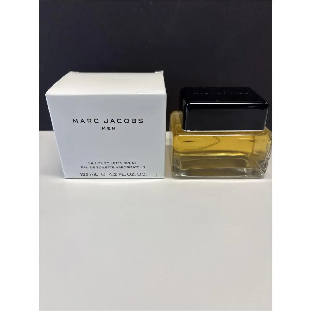 Marc Jacobs Classic by Marc Jacobs 4.2 oz / 125 ml Edt Spray Men Cologne NO Seal