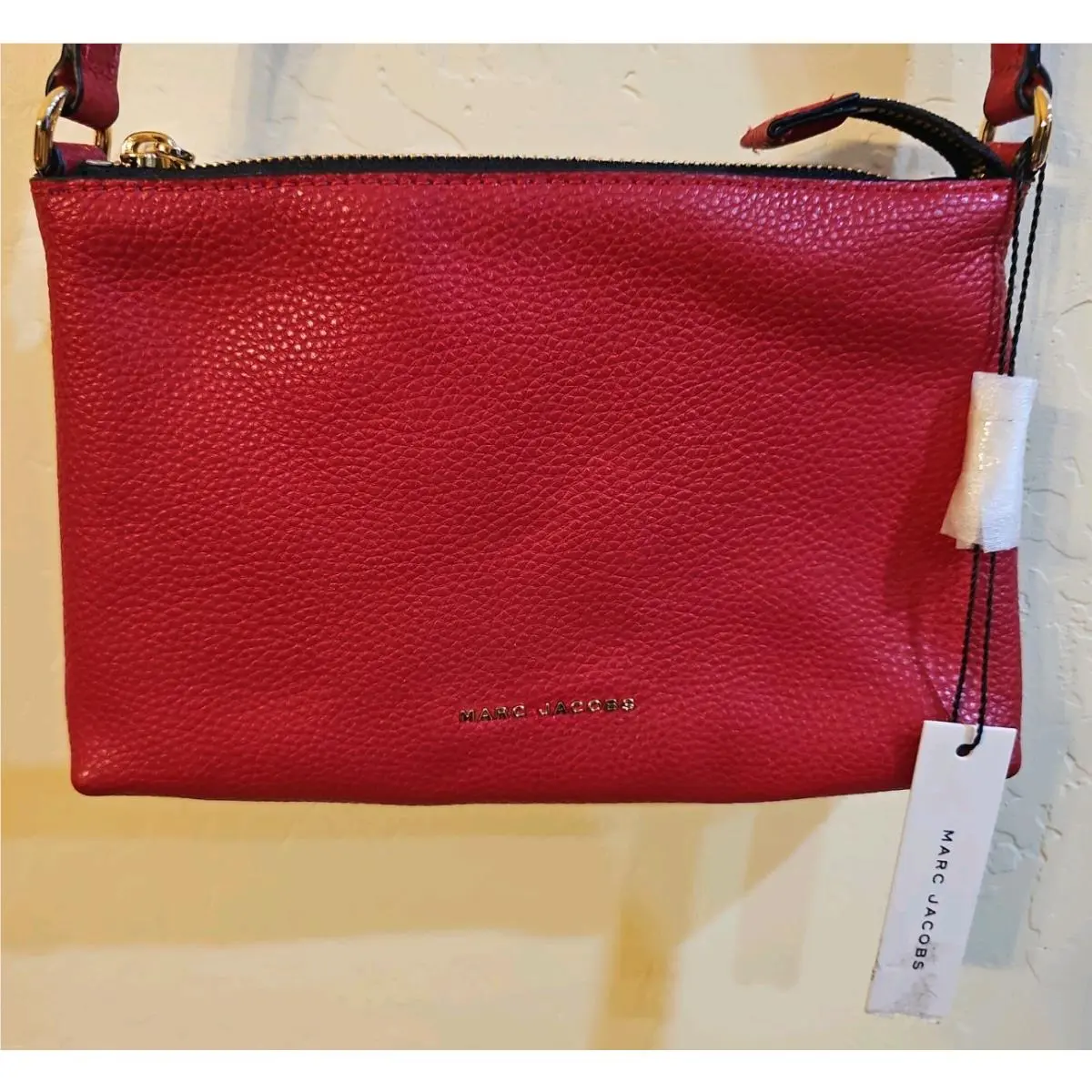Marc Jacob`s Cosmo Leather Crossbody Bag W/striped Strap Barbados Cherry