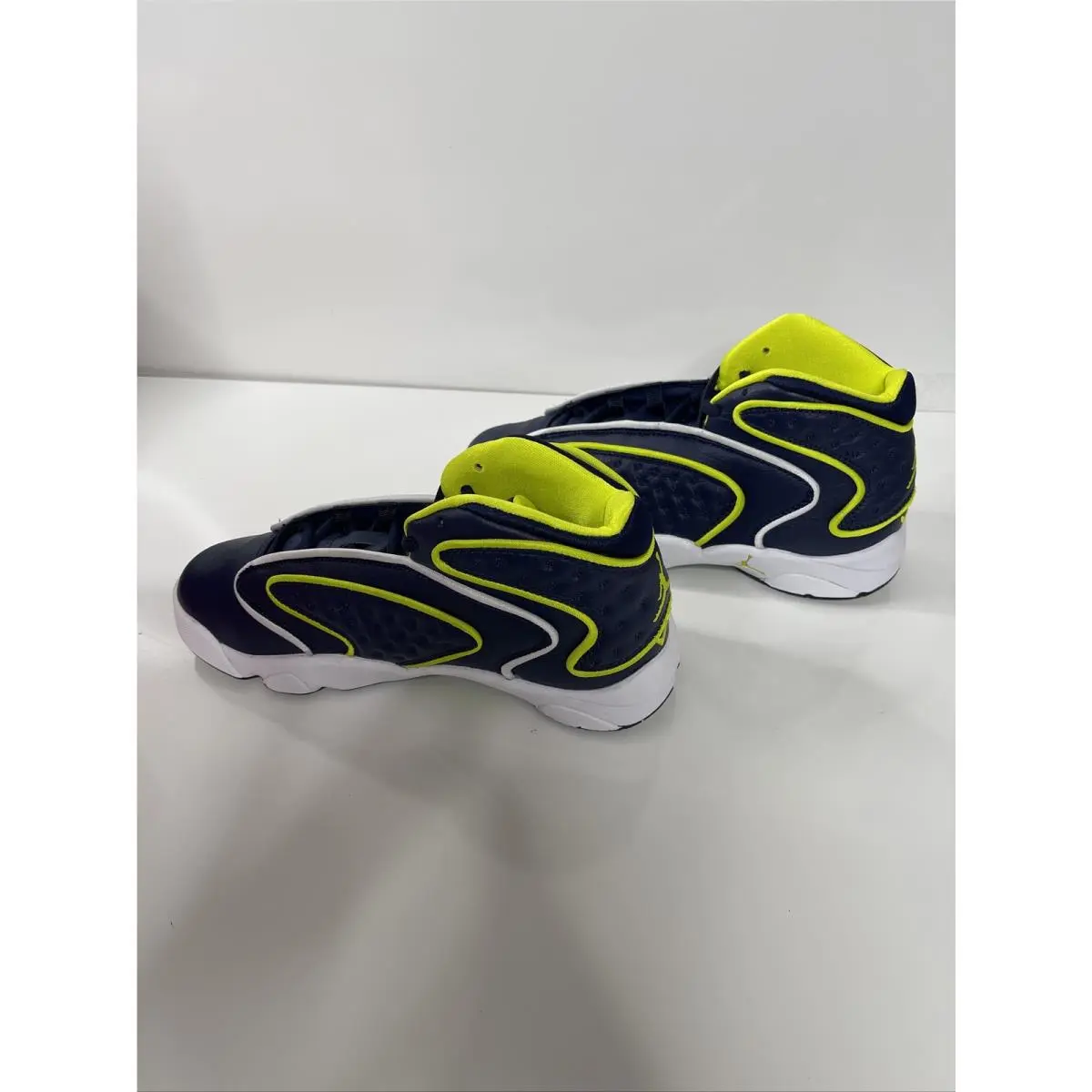Nike shoes - Jordan OG - CW0907-400 - College Navy/White/Venom Green 1