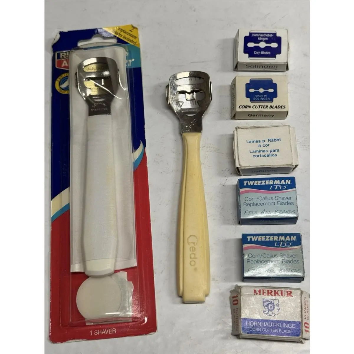 Mixed Lot Of 2 Callus Shavers and 50 Replacement Blades Shaver Blade See Pics by Revlon