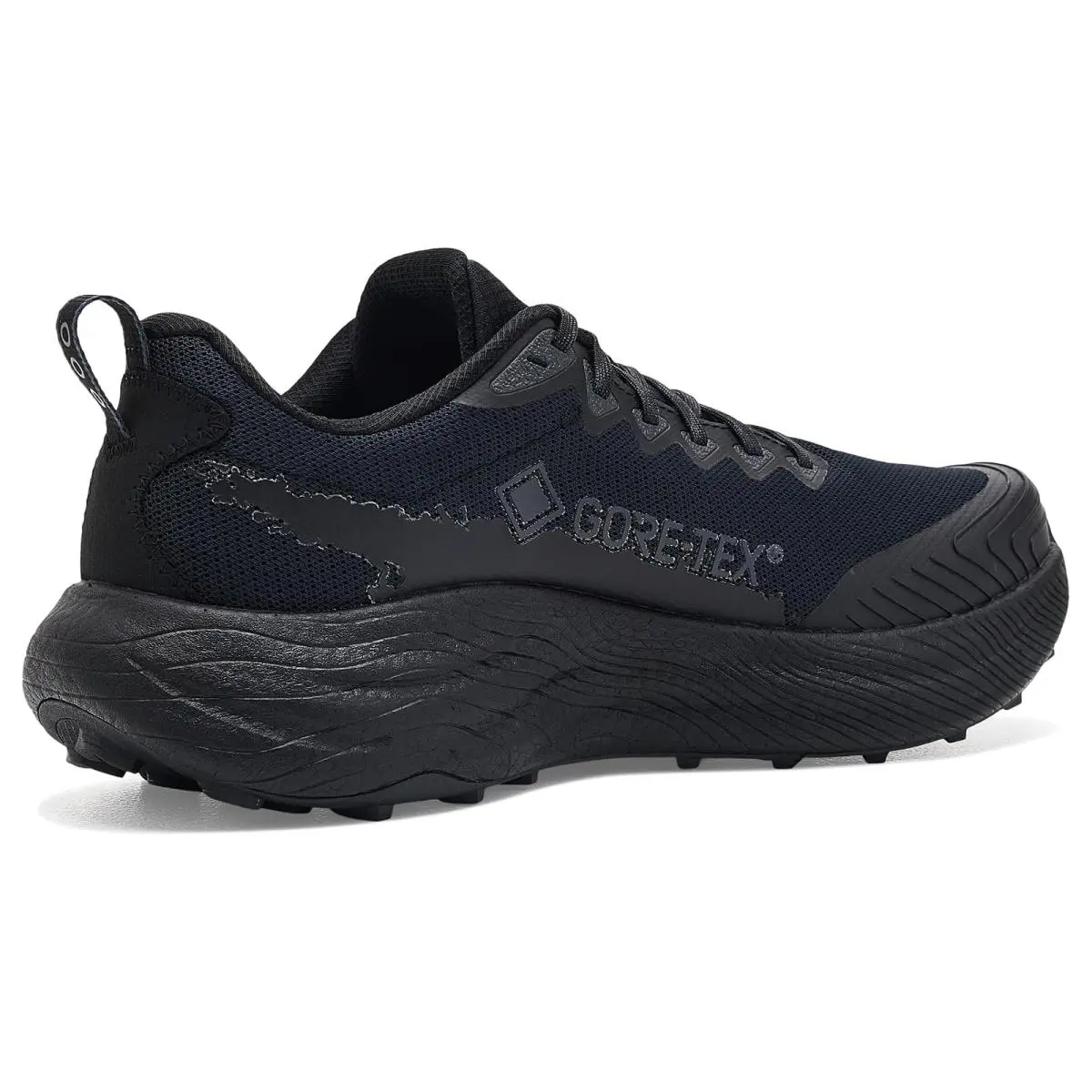 Saucony shoes - Triple Black 1