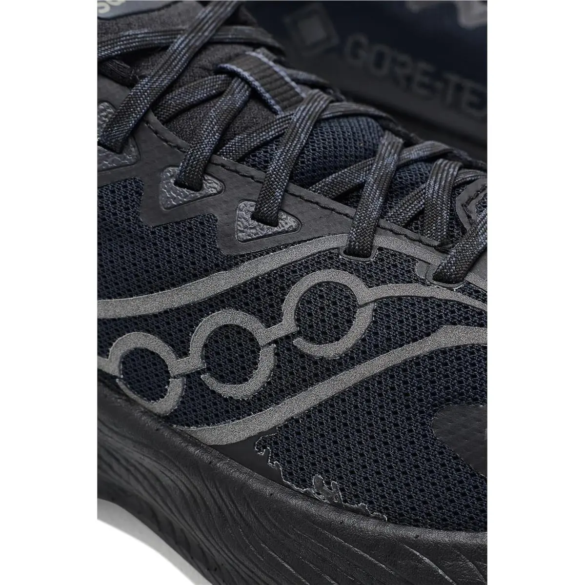 Saucony shoes - Triple Black 4