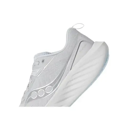 Saucony shoes - Cloud 11