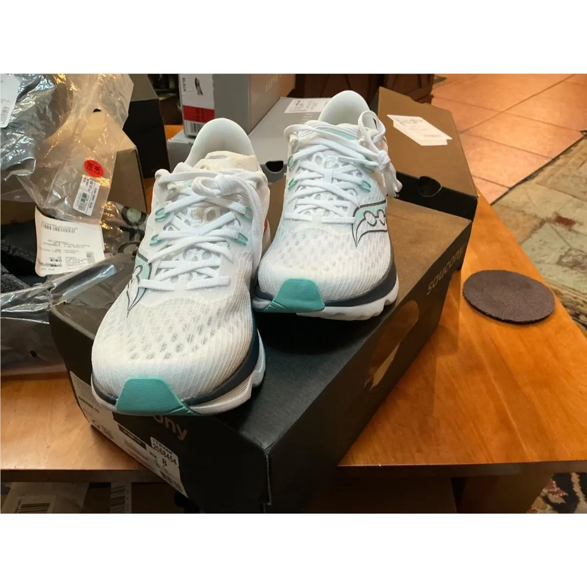 Saucony shoes - White 0