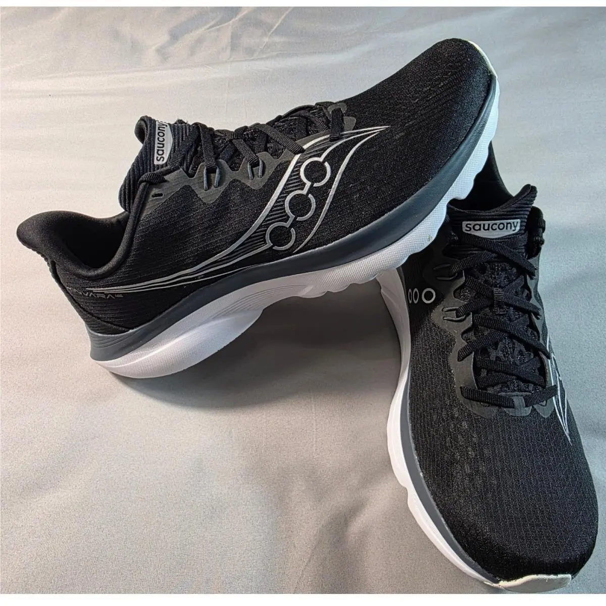 Saucony Kinvara 16 Running Shoes Mens 13 Black White S21020-200