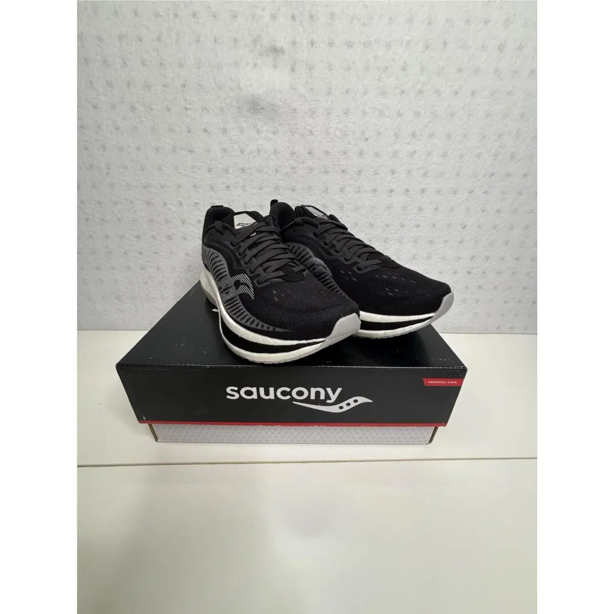 Saucony Endorphin Speed 2 Women’s 6.5 Running Shoes Sneakers Black Shadow