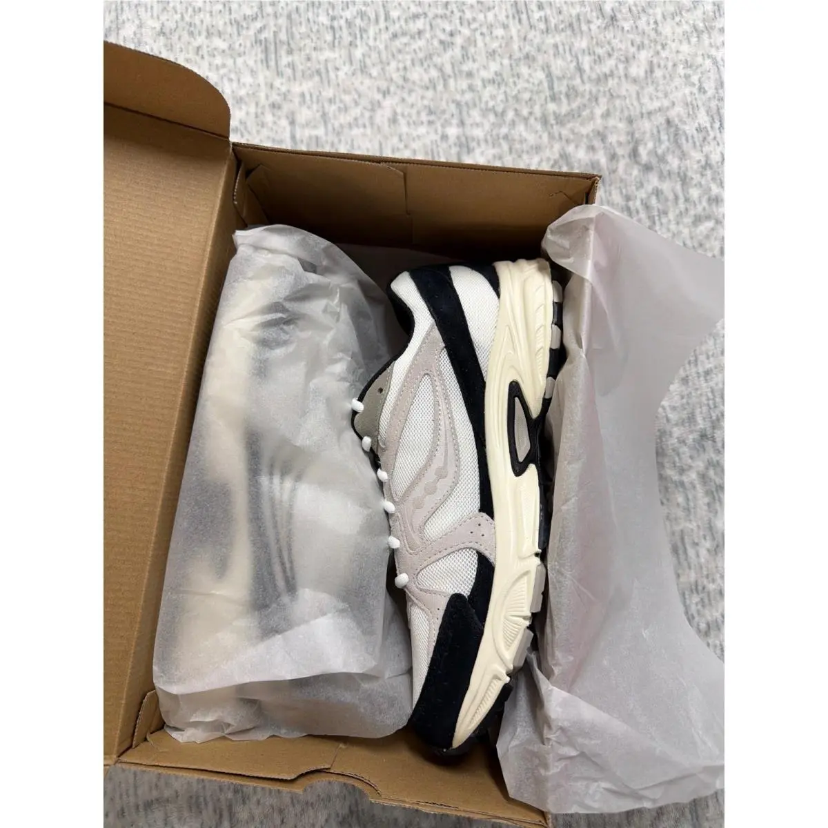 Saucony shoes - Saucony Ride Millennium - Ride Millennium - White 1