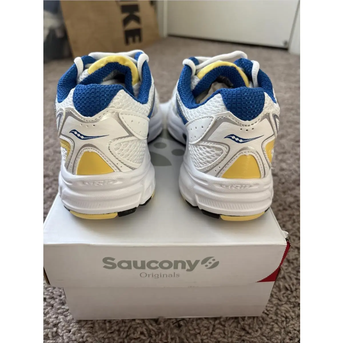 Saucony shoes - Saucony - S70812-15 - White 2