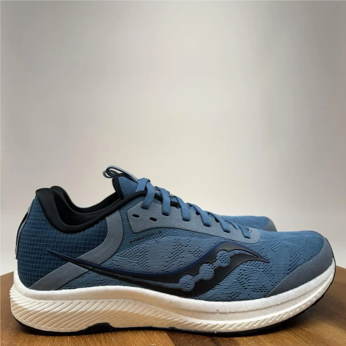 Mens Saucony Freedom 5 Mist Black Athletic Running Sneakers Shoes Size 9