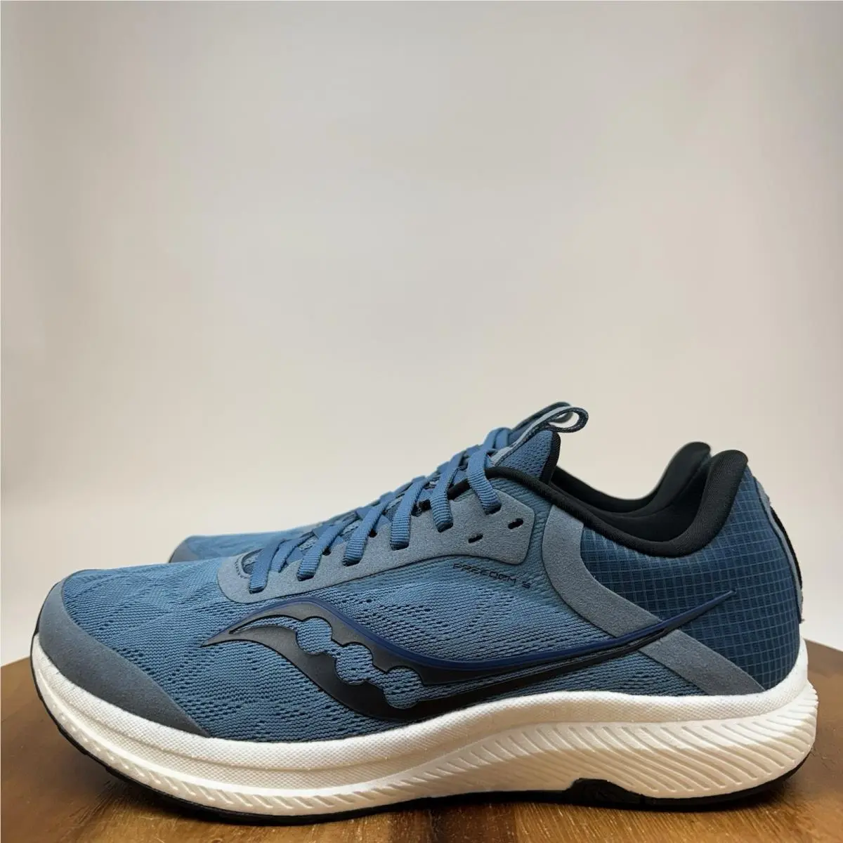 Saucony shoes - Saucony Freedom 5 - Freedom - S20726-21 - Blue 0