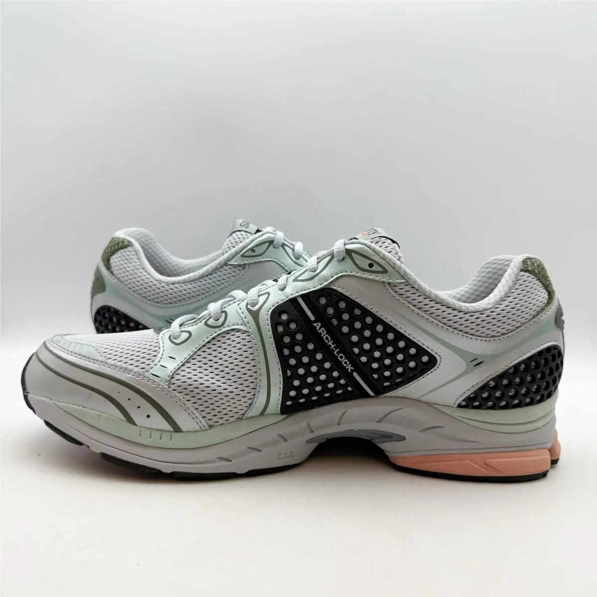 Saucony shoes - Gray (UPC: 195020052136) 4