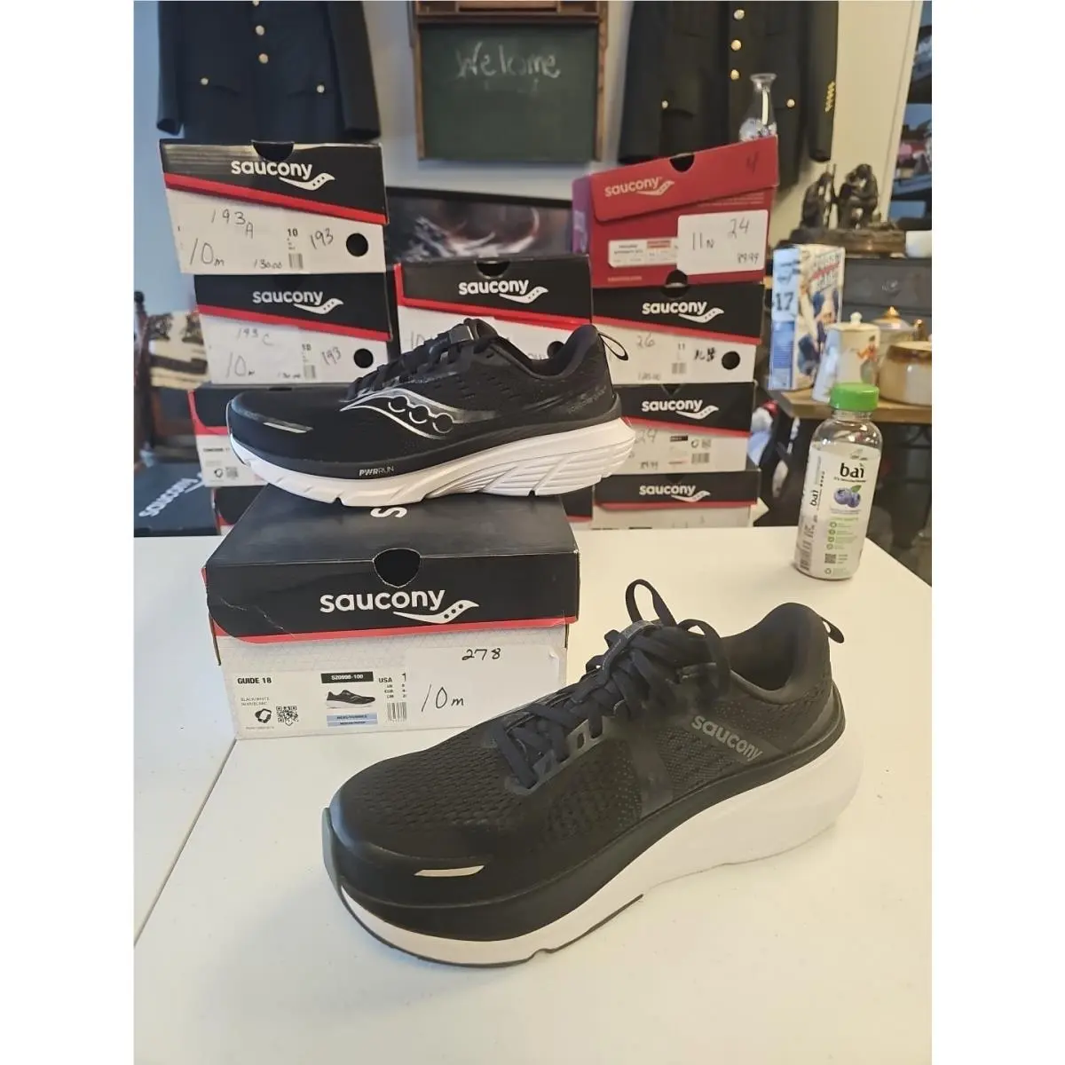 Saucony Guide 18 Black Sz 10M S20998-100