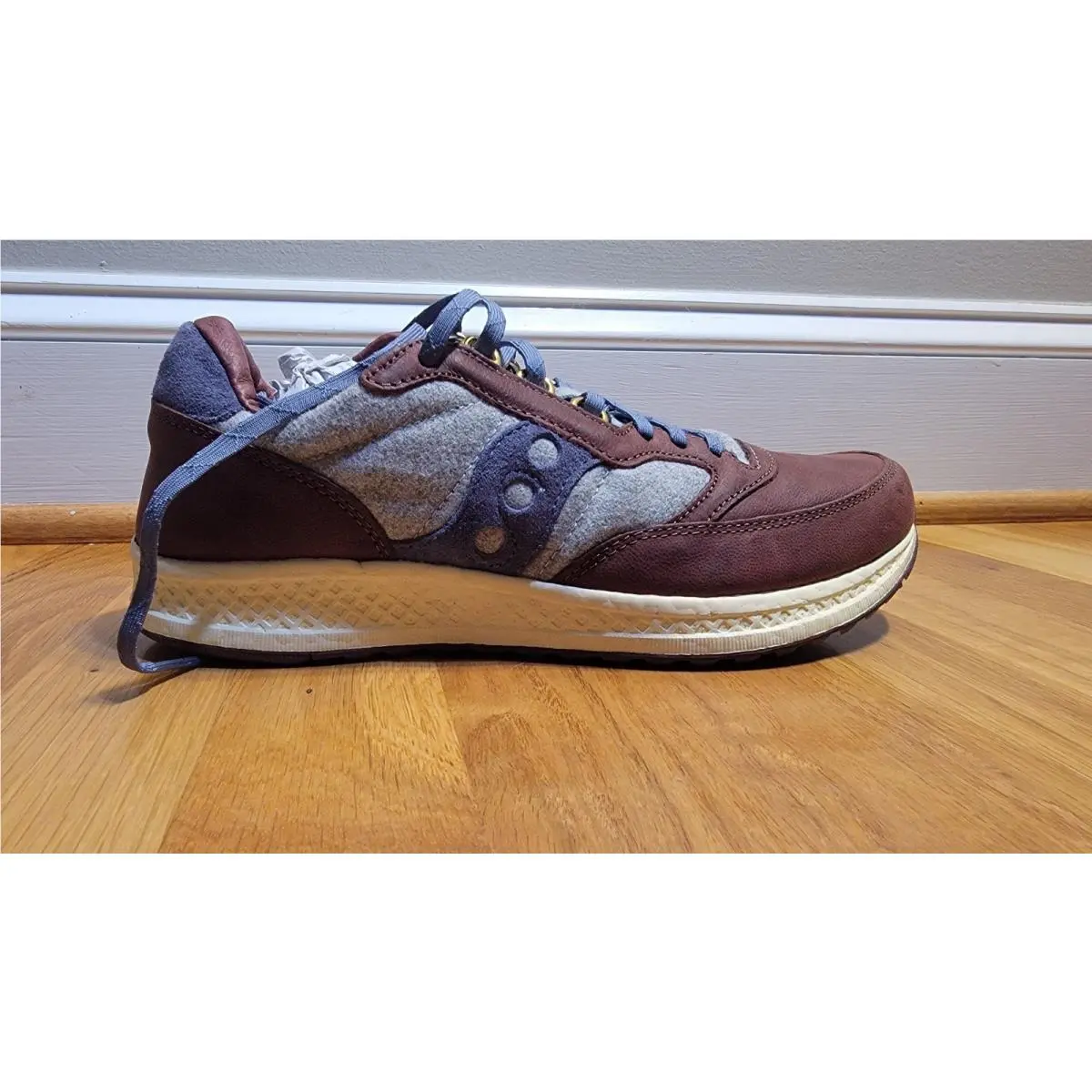 Saucony shoes - Saucony Freedom Runner - Freedom Runner - S70421-1 - Brown 0