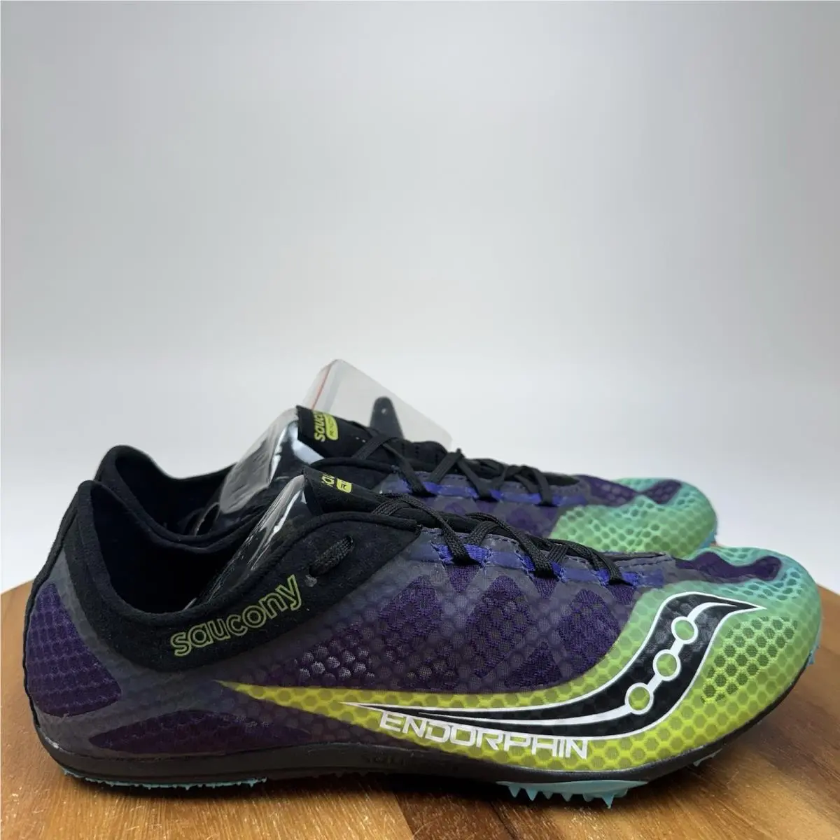 Mens Saucony Endorphin Purple Racing Track Field Spiked Shoes Size 11.5
