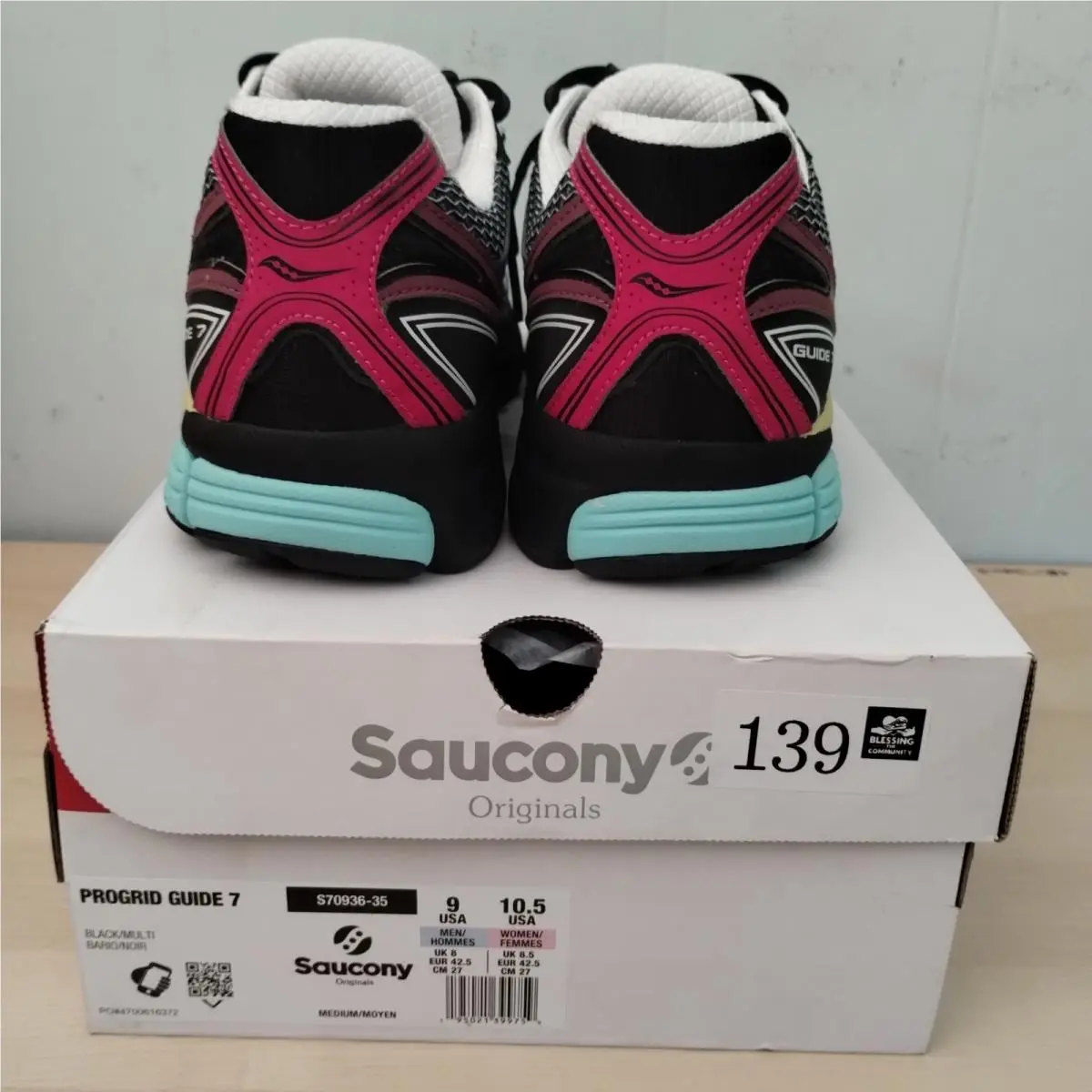 Saucony shoes - White 7