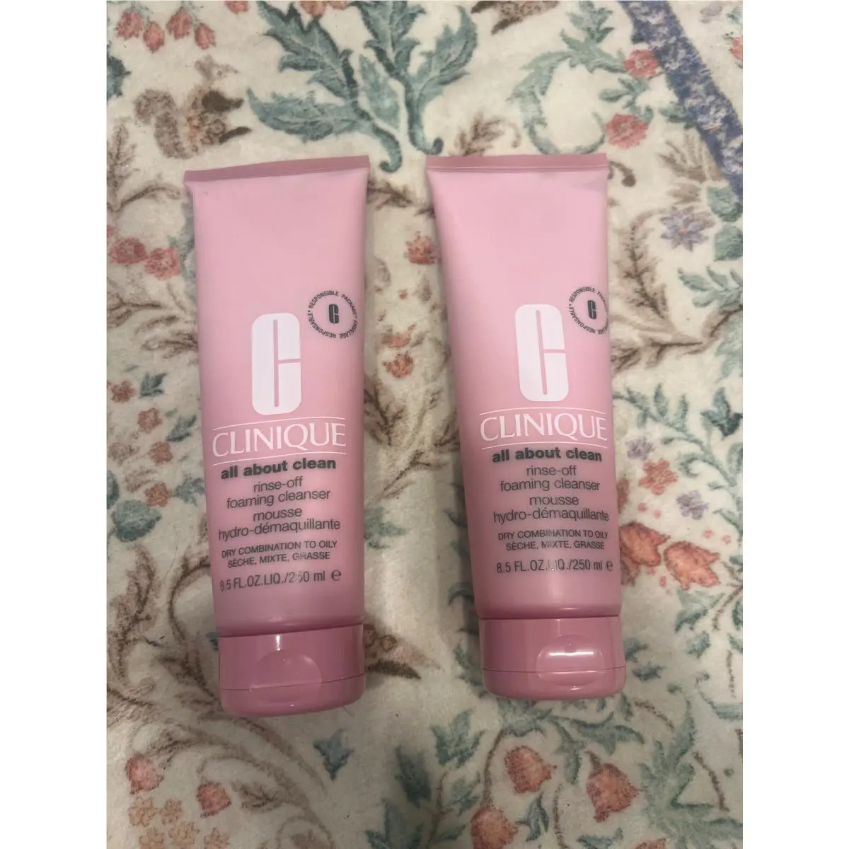 Clinique All About Clean Rinse-off Foaming Face Wash Face Cleanser with Hyalur