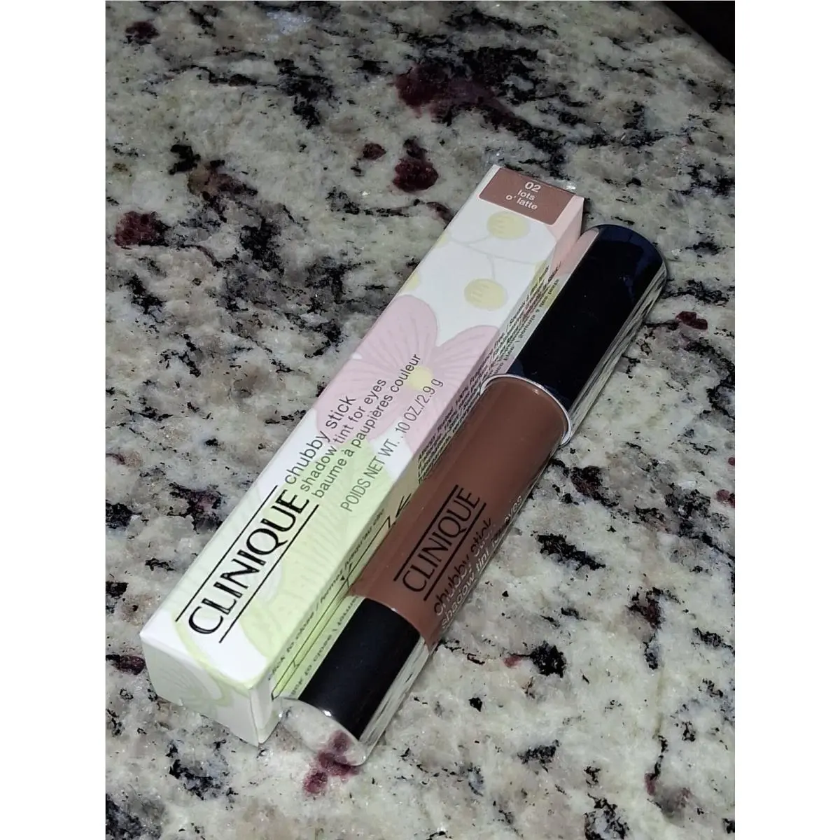 Clinique Cinique 02 Lots O` Latte Chubby Stick Shadow Tint For Eyes Full Size .10