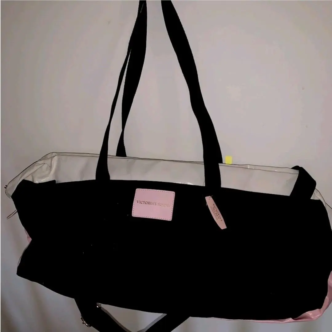 Victoria`s Secret Weekender Duffel Bag Black White Pink Colorblock