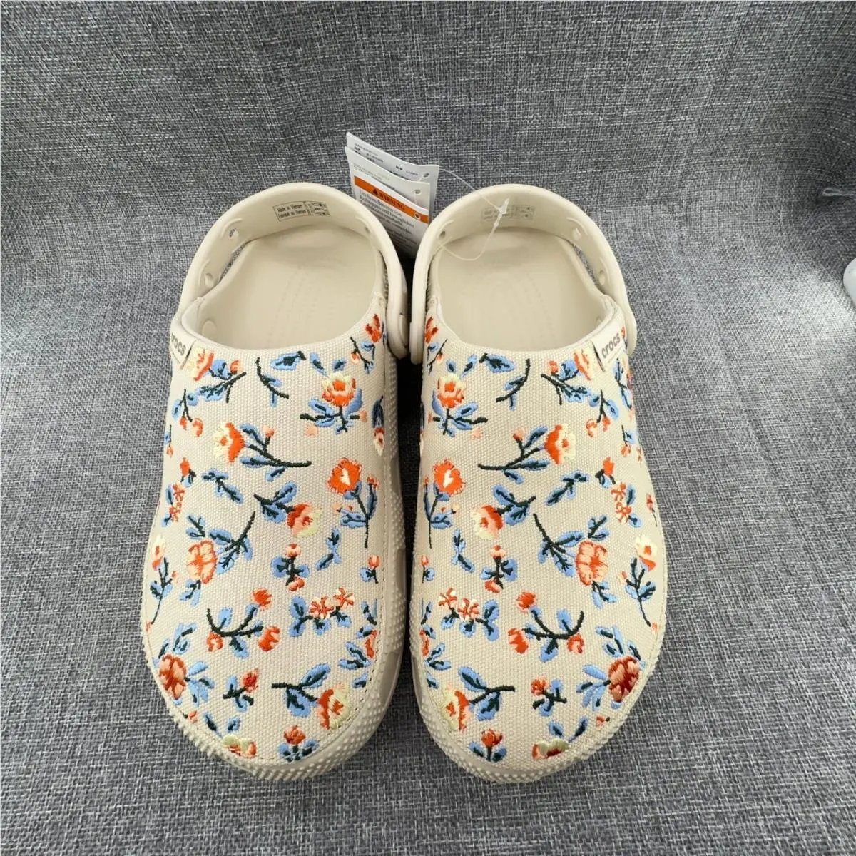 Crocs shoes - Classic Crafted Floral Clog - Classic Crafted Floral Clog - Beige 3