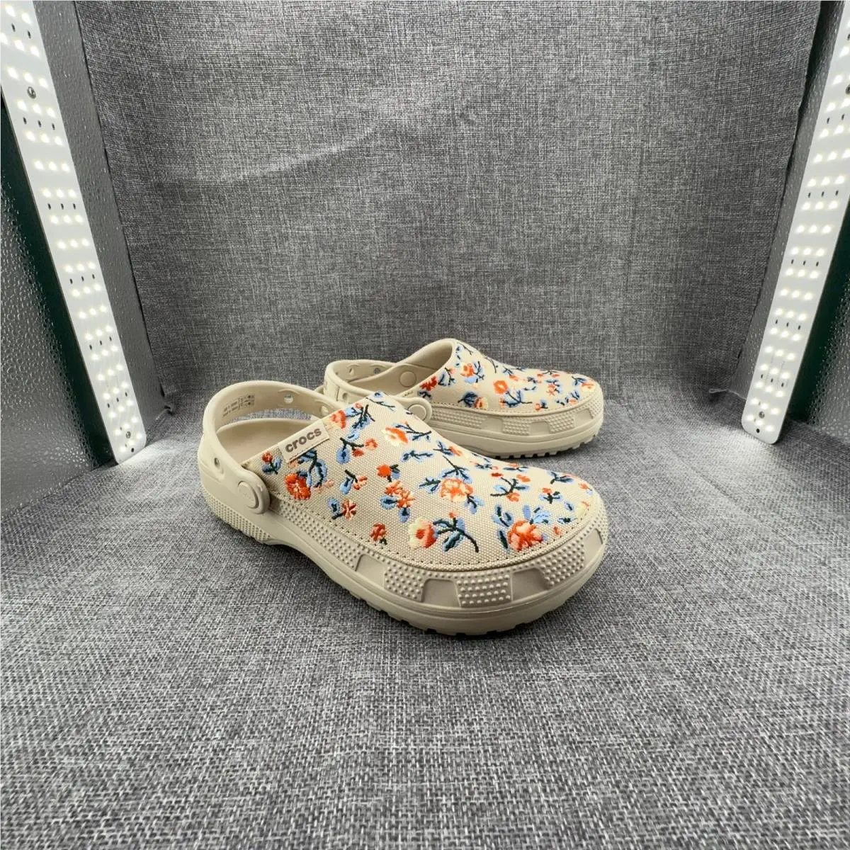 Crocs shoes - Classic Crafted Floral Clog - Classic Crafted Floral Clog - Multicolor 0