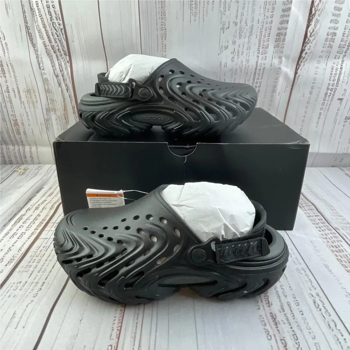 Crocs Echo II Chrome Unisex M6/W8 US Clogs Black