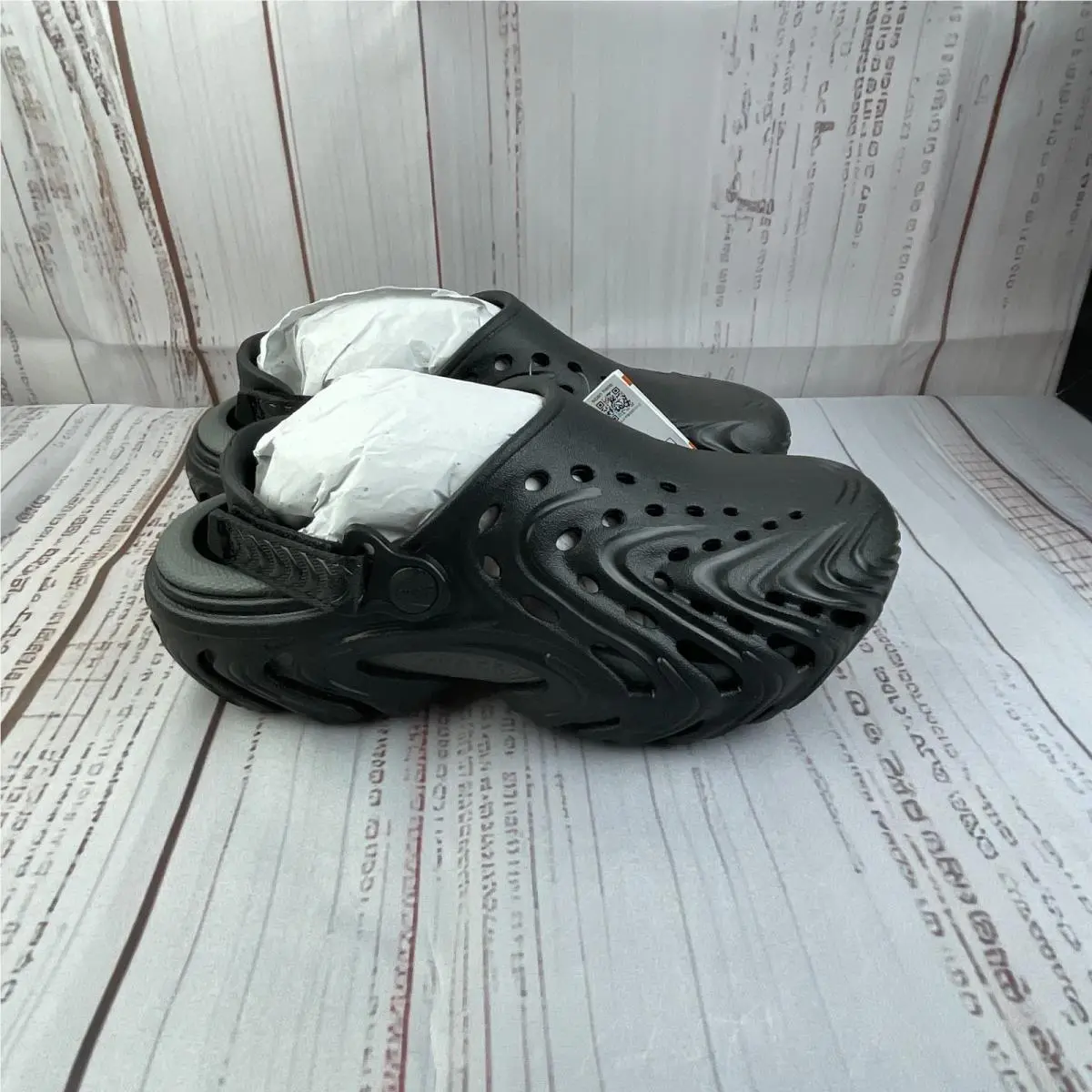 Crocs shoes - Crocs Echo II - Echo - Black (UPC: 198445487996) 2