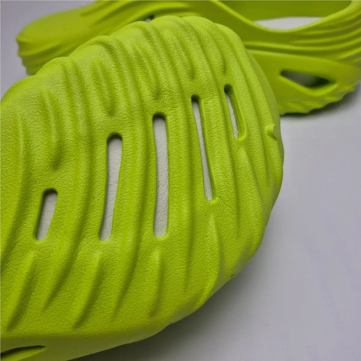 Crocs shoes - Green (UPC: 198445170164) 9