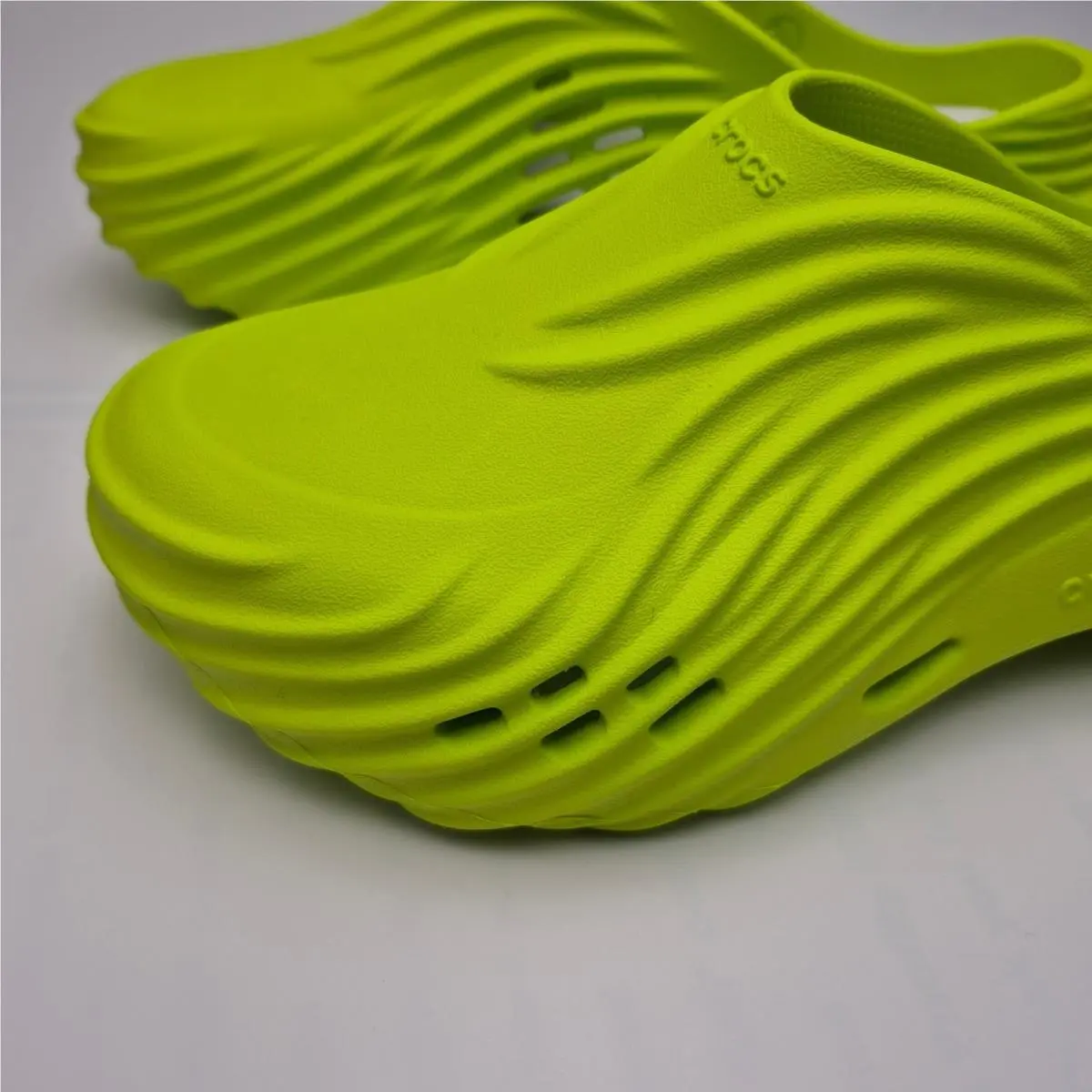 Crocs shoes - Green (UPC: 198445170164) 2