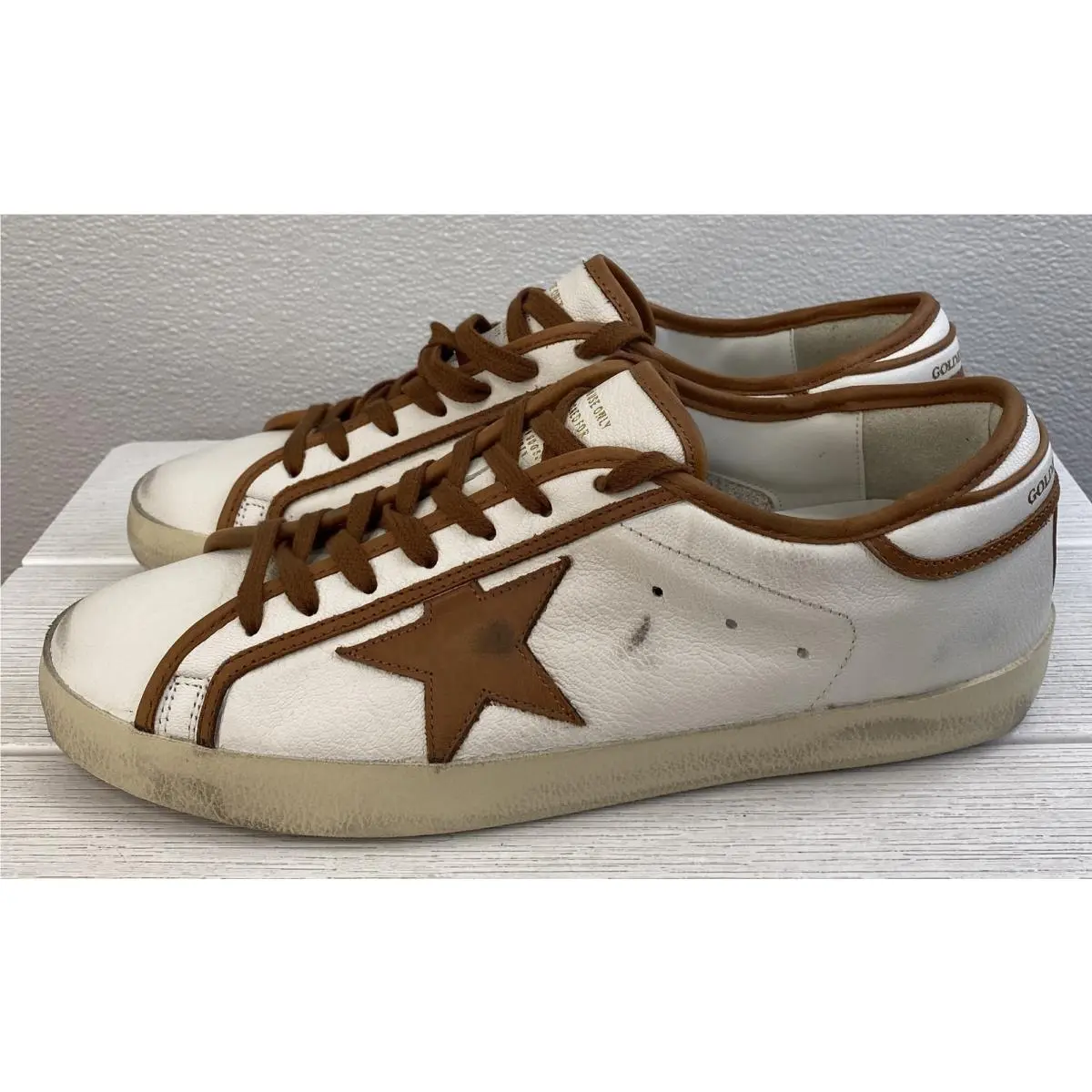 Golden Goose shoes - White 2