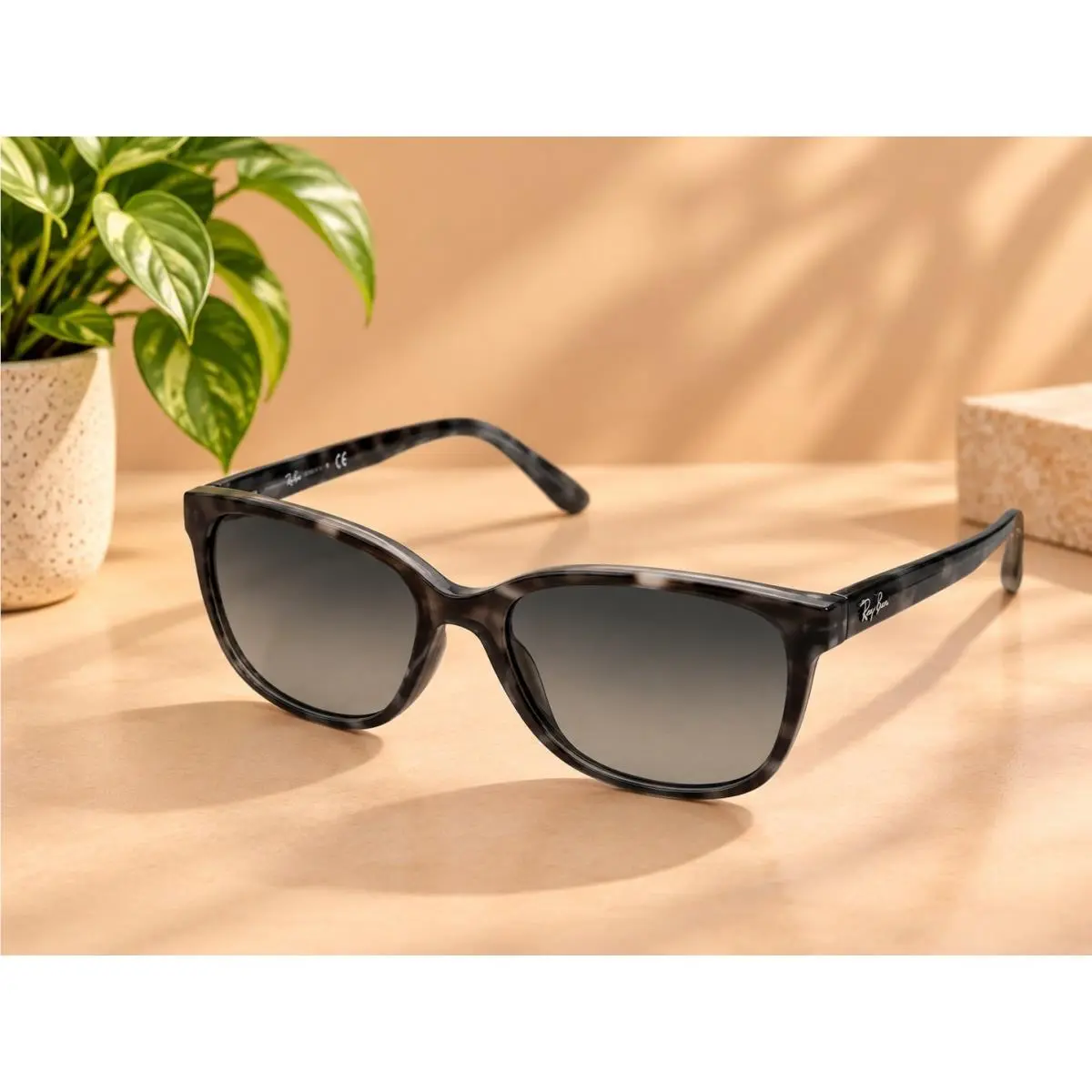 Maui Jim Women Honi Polarized Cat Eye Sunglasses Grey Tortoise Stripe Small