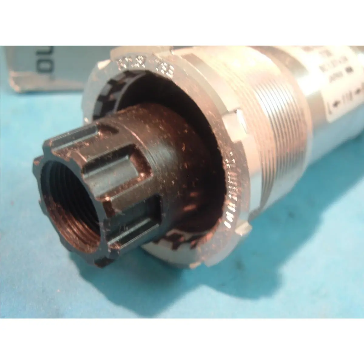 Shimano  - Shimano - BB-ES70 - Silver (UPC: 689228011816) 1