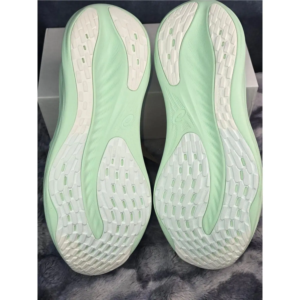 Asics shoes - ASICS GEL-Nimbus 26 - Athletic running - Green 3