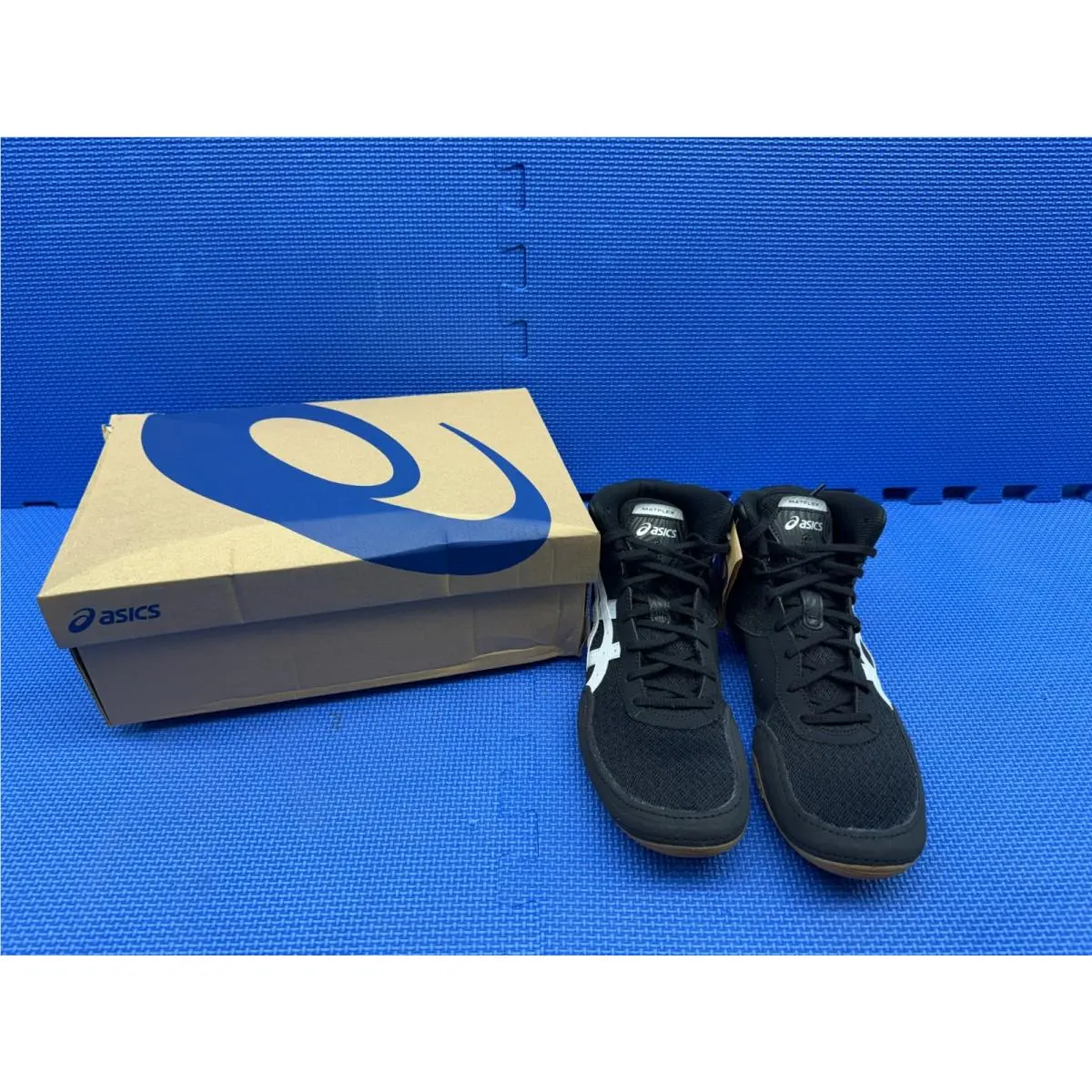 Asics shoes - Black (UPC: 196074935703) 3