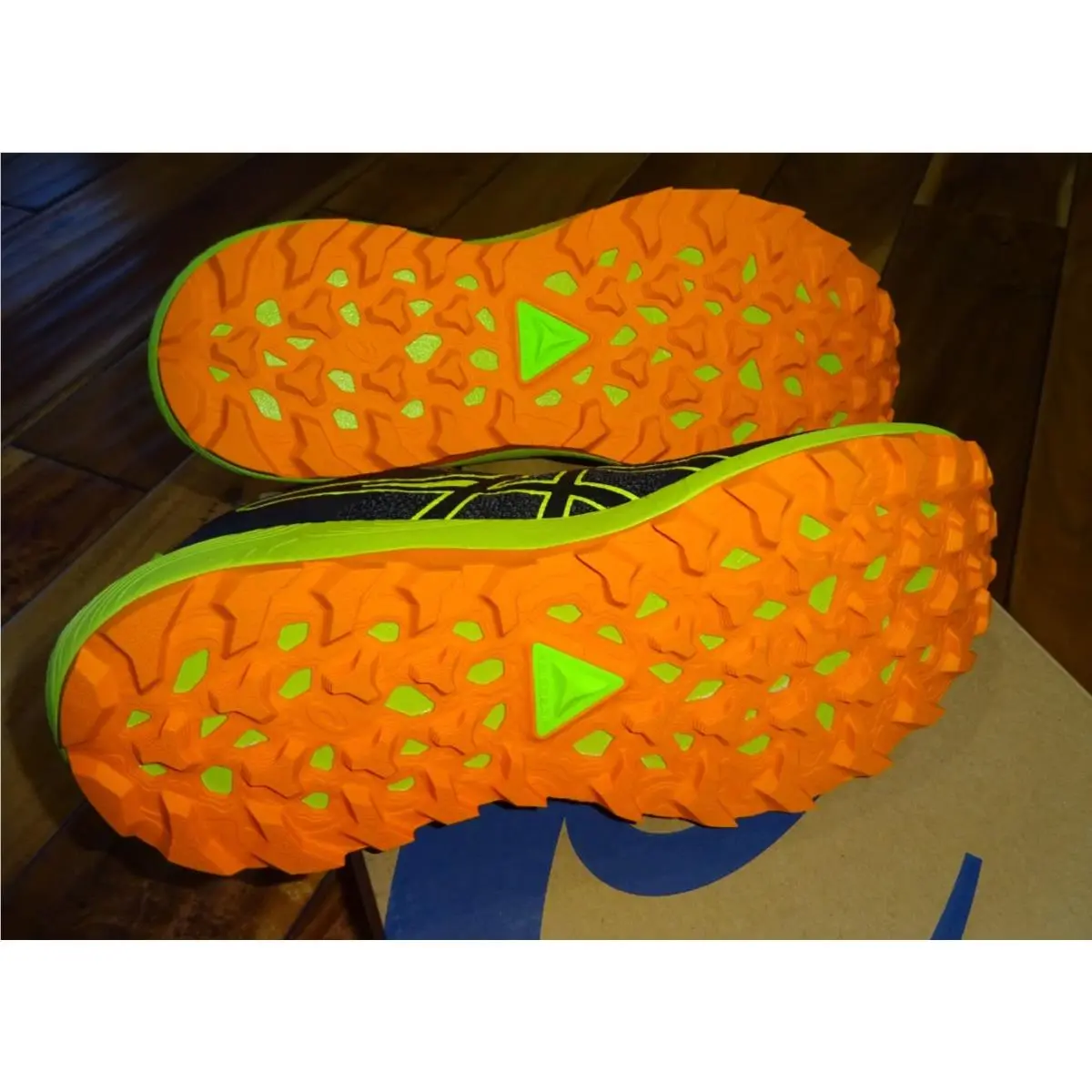 Asics shoes - 1011B605-002 - 1011B605 - Black/Neon Lime 4