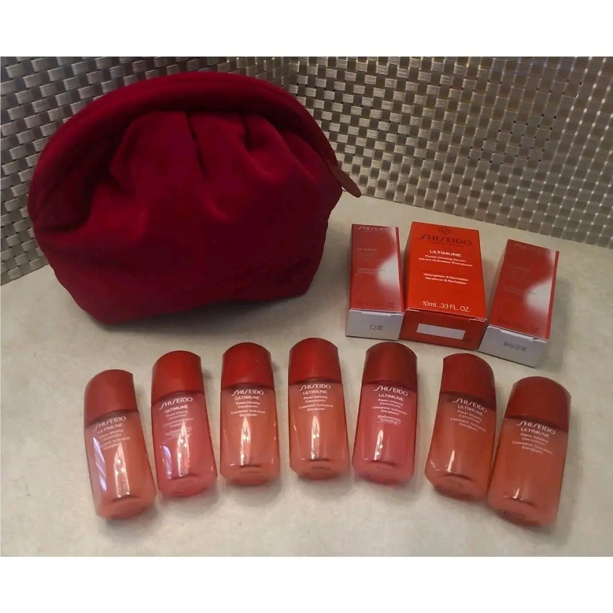 10 Shiseido Ultimune Power Concentrate 10 ml 1 Velvet Makeup Bag